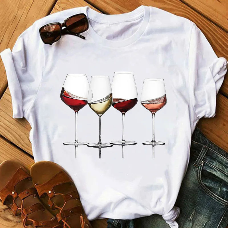 Camiseta Feminina De Manga Curta Estampa De Vinhos - LineWine