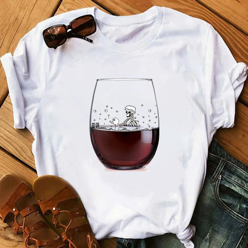 Camiseta Feminina De Manga Curta Estampa De Vinhos - LineWine